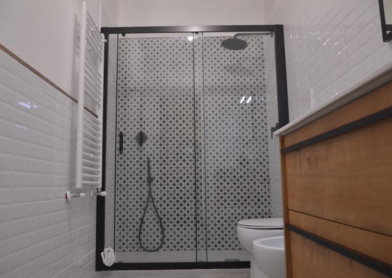 טאראנטו The Court Suites & Spa מראה חיצוני תמונה