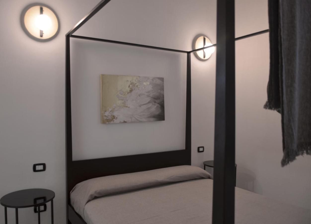 טאראנטו The Court Suites & Spa מראה חיצוני תמונה